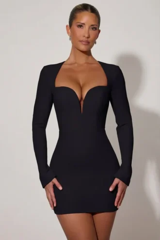 Adelia Cut-Out Heart-Detail Bodycon minikjole i svart