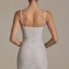 Aellin pyntet bodycon-minikjole i hvit