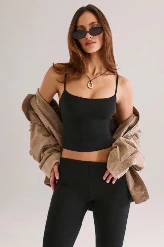 Ailany Modal tank-top med rund hals i svart