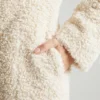 Alaska lang shearling-kåpe i krem