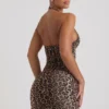 Alena rynket halterneck bodycon minikjole i leopardmønster