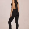 Alira Modal jumpsuit med én skulder i svart