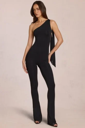 Alira Modal jumpsuit med én skulder i svart