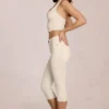 Anessa Capri-jeans med middels høy midje i elfenben