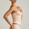 Araminta snøringskorsett-top i beige og gull