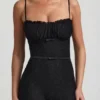 Arlena jumpsuit med blonder og sløyfe i svart
