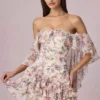 Birdie off-shoulder minikjole med volanger i primrose blomstertrykk