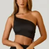 Brisa asymmetrisk crop-top med rynker i svart
