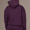 Brodert oversized hettegenser i fargen Plum