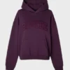 Brodert oversized hettegenser i fargen Plum