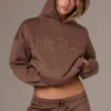 Brodert oversized hettegenser i kakao