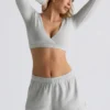 Børstet jersey-crop-top med V-hals i tåkegrå