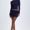 Cali Modal Ruched Mid-Rise Mini Skjørt i True Navy