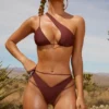 Carmella asymmetrisk bikinitopp i brun