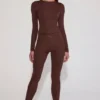Cassie pyntede jersey-leggings med høy midje i sjokoladebrun
