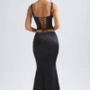 Ceres mid-rise fishtail-maxi-skjørt i svart