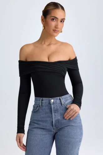 Ceyln Modal Off-Shoulder Ruched Bodyer i svart