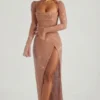 Champel pyntet maxi-kjole med cowl-hals i nude