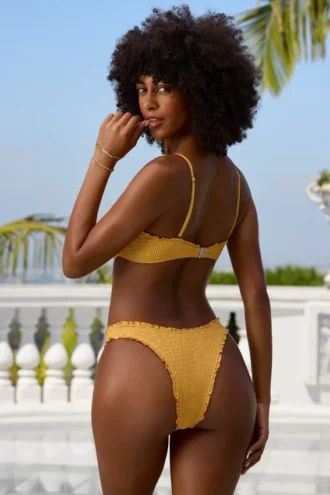 Crinkle Badetøy-hipsterbikinitruser i Marigold