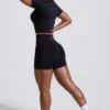 Define Luxe minishorts med høy midje i svart