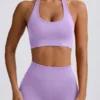 Define Luxe sports-BH med halterneck i lilla