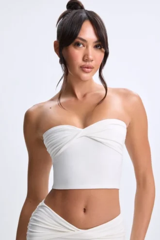 Edie Modal Twist-Front Bandeau-top i hvitt