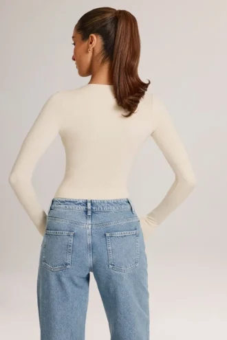 Elodie Modal Plunge langermet Bodyer i elfenben