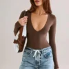 Elodie Modal Plunge langermet Bodyer i sjokoladebrun