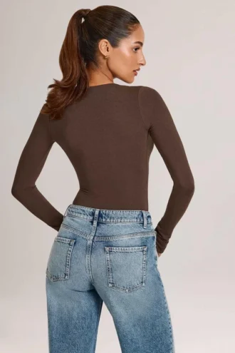 Elodie Modal Plunge langermet Bodyer i sjokoladebrun