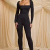 Elvina Petite Slinky Jersey Cowl-Neck Jumpsuit i svart