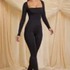 Elvina Petite Slinky Jersey Cowl-Neck Jumpsuit i svart