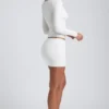 Cali Modal Ruched Mid-Rise Mini Skjørt i hvit