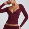 Emry Modal Ruched Langermet Top i Plomme