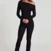 Erisen Modal off-shoulder jumpsuit med lange ermer i svart