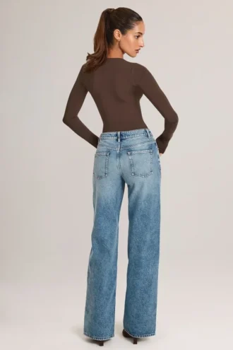 Faedra-jeans med snøring og rette ben i midtvask