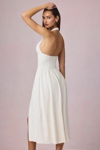 Farrah Modal Broderie Anglaise halterneck-midaxi-kjoler i hvitt