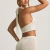 Gianna Bouclé halterneck crop top i hvitt