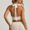 Gianna Bouclé halterneck crop top i hvitt