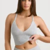 Grovstrikket tank-top i grå melert