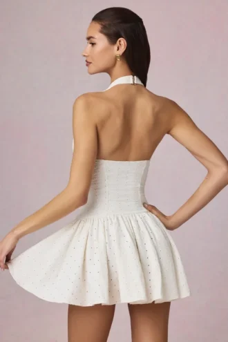 Haddie Modal Broderie Anglaise halterneck minikjole i hvitt
