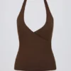 Halterneck-tanktop med åpen rygg i pecan-marmorert