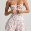 Helaia rynket ryggløs playsuit i kirsebærprint