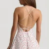 Helaia rynket ryggløs playsuit i kirsebærprint