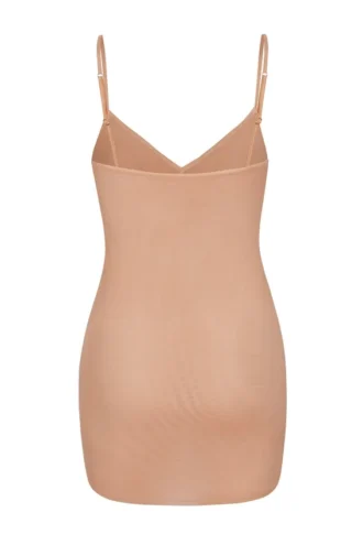 Intimates myk mesh-minikjole med V-hals i varm fersken