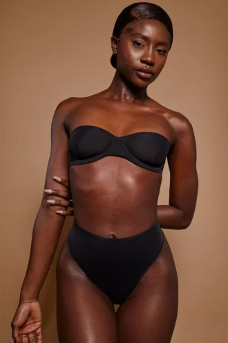 Intimates Soft Mesh truse med høy midje i svart