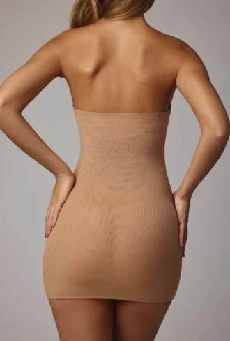 Intimates Soft Sheer-Mesh Bandeau Mini Slip Kjole i Almond