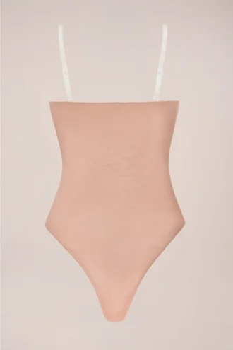 Intimates stroppeløs body i varm fersken
