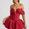 Jessamy Off-Shoulder Layered Bubble Hem Corset Minikjole i True Red