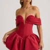 Jessamy Off-Shoulder Layered Bubble Hem Corset Minikjole i True Red