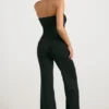 Jumpsuit i grovstrikket bandeau med utvidet ben i svart